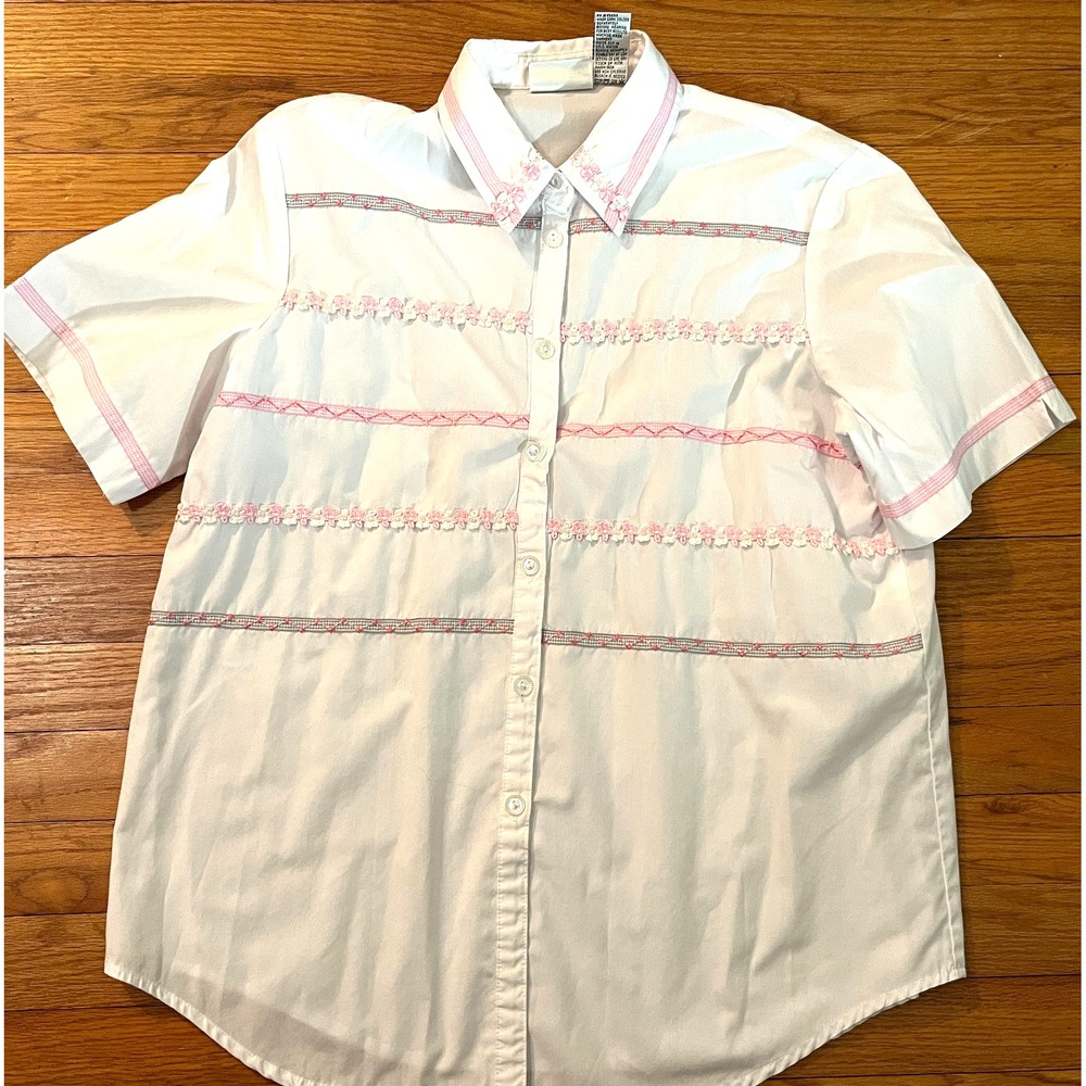 Vintage Napa Valley Granny Chic White Short Sleeve Camp Shirt Pink Lace Women M